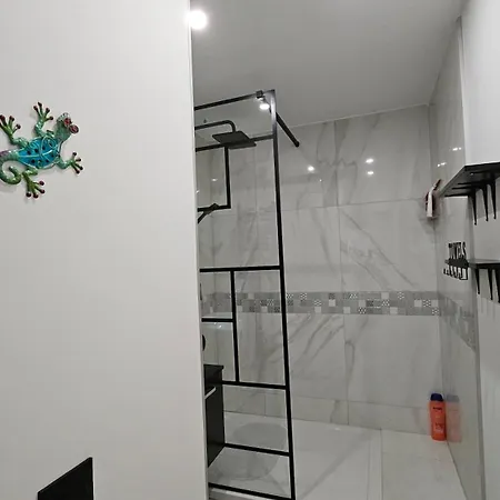 Guest house Diamond - 2o Min To Paris Creteil